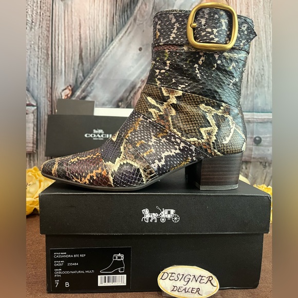 COACH Cassandra Snakeskin Bootie Size 7B VGC! - Picture 8 of 13